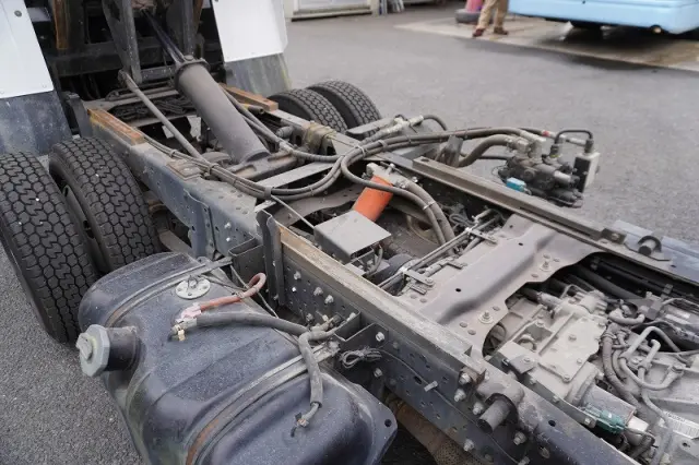 いすゞ エルフ TPG-NKR85AN(2WD)の写真28