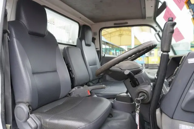 いすゞ エルフ TPG-NKR85AN(2WD)の写真36