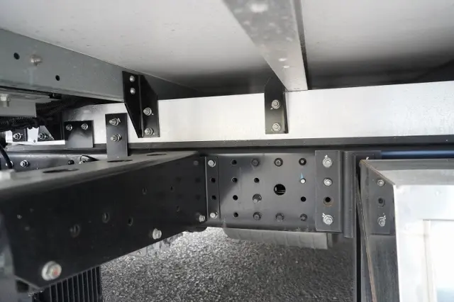 三菱 キャンター 2RG-FEB50(2WD)の写真13