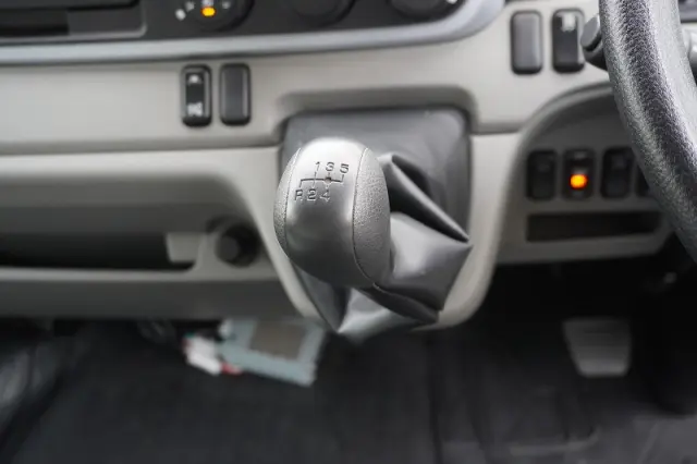 三菱 キャンター 2RG-FEB50(2WD)の写真30