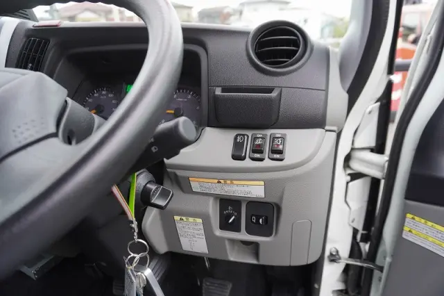 三菱 キャンター 2RG-FEB50(2WD)の写真34