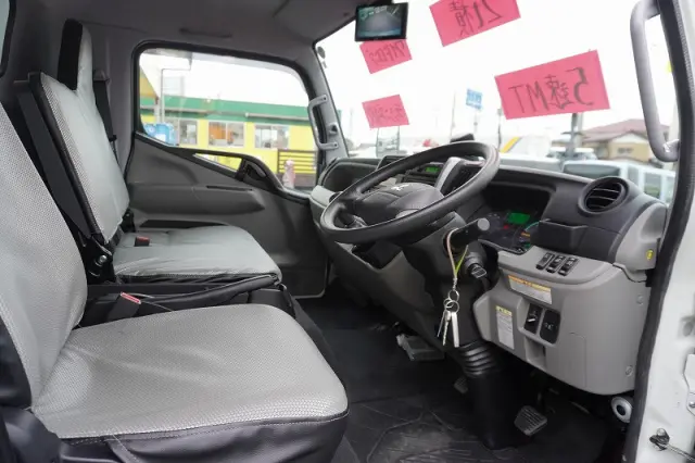 三菱 キャンター 2RG-FEB50(2WD)の写真37
