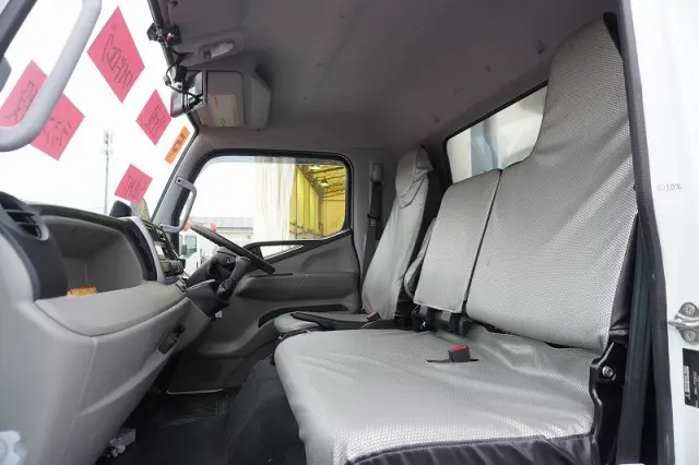 三菱 キャンター 2RG-FEB50(2WD)の写真39