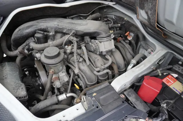 トヨタ ハイエースバン CBF-TRH200K(2WD)の写真14