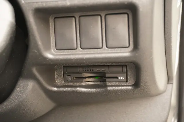 トヨタ ハイエースバン CBF-TRH200K(2WD)の写真34