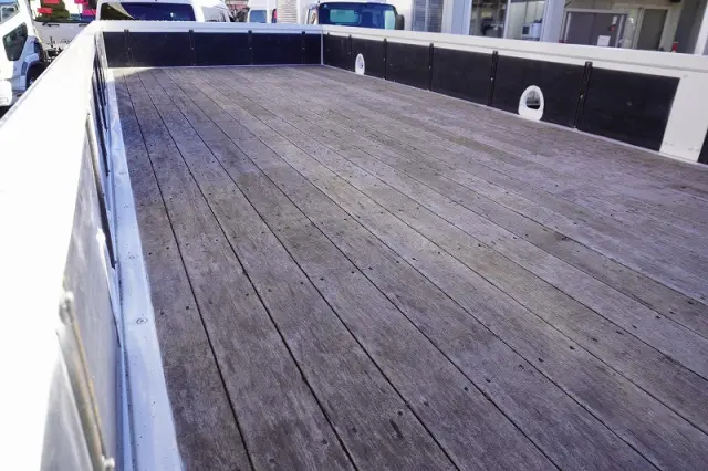 日野 レンジャー 2KG-FC2ABA(2WD)の写真21