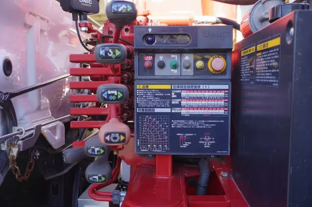 日野 レンジャー 2KG-FC2ABA(2WD)の写真30