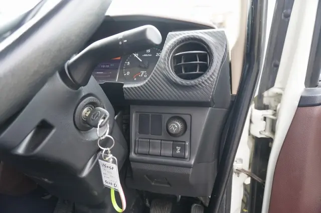 日野 レンジャー 2KG-FC2ABA(2WD)の写真37