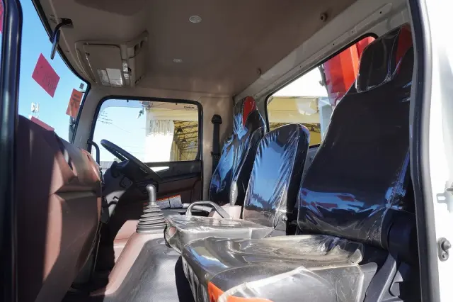 日野 レンジャー 2KG-FC2ABA(2WD)の写真40