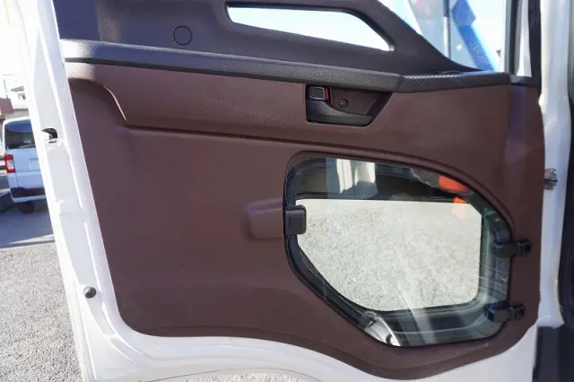 日野 レンジャー 2KG-FC2ABA(2WD)の写真41