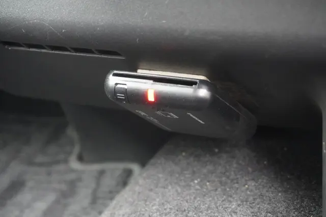 トヨタ ハイエースバン CBF-TRH200V(2WD)の写真36