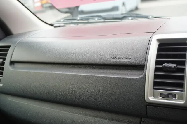 トヨタ ハイエースバン CBF-TRH200V(2WD)の写真38