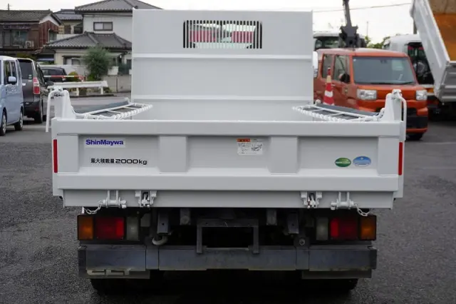 いすゞ エルフ TPG-NJR85AN(2WD)の写真4