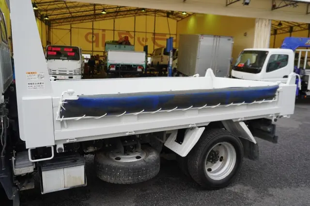 いすゞ エルフ TPG-NJR85AN(2WD)の写真24