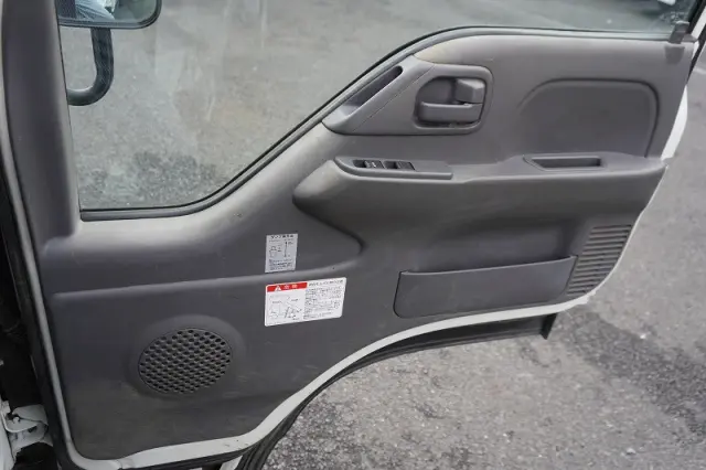 いすゞ エルフ TPG-NJR85AN(2WD)の写真33