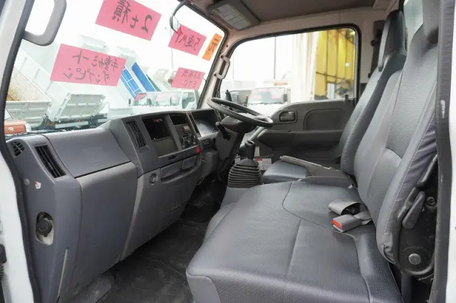 いすゞ エルフ TPG-NJR85AN(2WD)の写真36