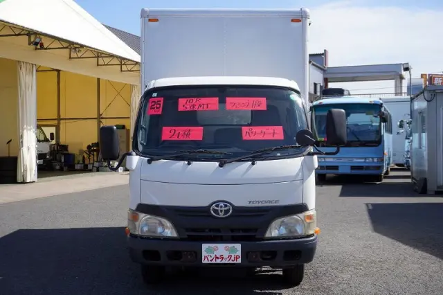 トヨタ トヨエース TKG-XZU605(2WD)の写真2