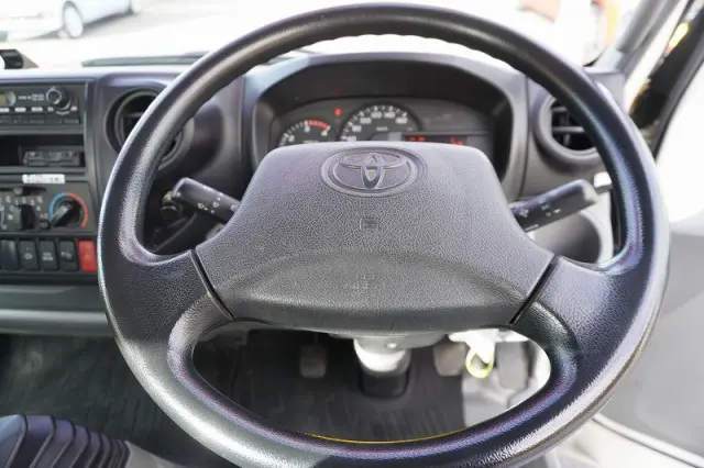 トヨタ ダイナ TKG-XZU710(2WD)の写真32
