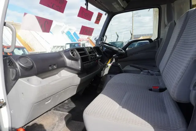 トヨタ ダイナ TKG-XZU710(2WD)の写真40