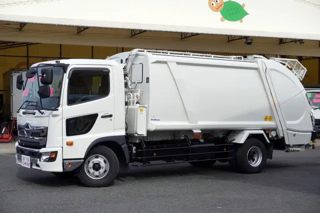 日野 レンジャー 2DG-GC2ABA(2WD)の写真1