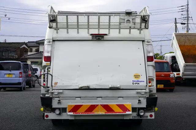 日野 レンジャー 2DG-GC2ABA(2WD)の写真4