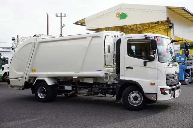 日野 レンジャー 2DG-GC2ABA(2WD)の写真6