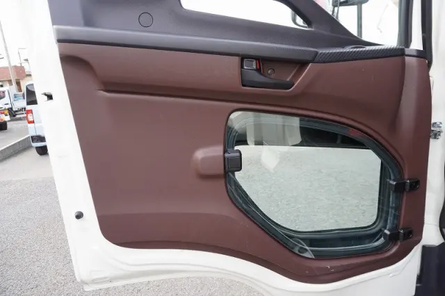 日野 レンジャー 2DG-GC2ABA(2WD)の写真41