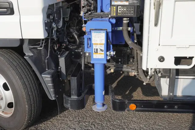 三菱 キャンター 2PG-FEB80(2WD)の写真23