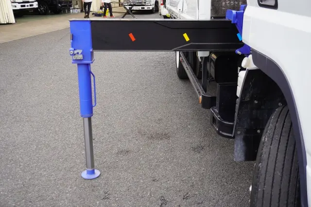 三菱 キャンター 2PG-FEB80(2WD)の写真24