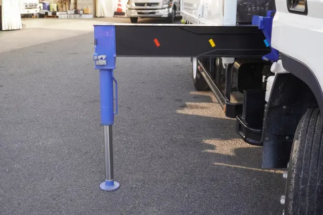 三菱 キャンター 2PG-FEB80(2WD)の写真24