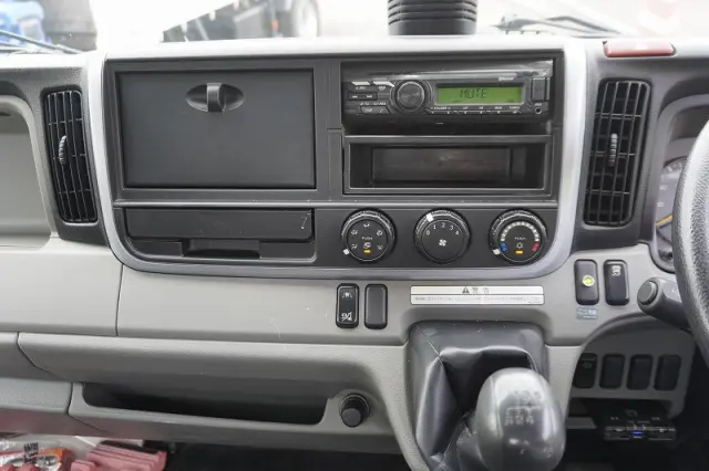 三菱 キャンター 2PG-FEB80(2WD)の写真33