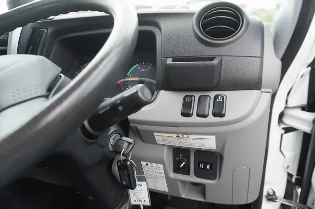 三菱 キャンター 2PG-FEB80(2WD)の写真35