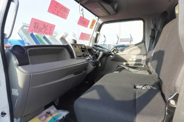 三菱 キャンター 2PG-FEB80(2WD)の写真39