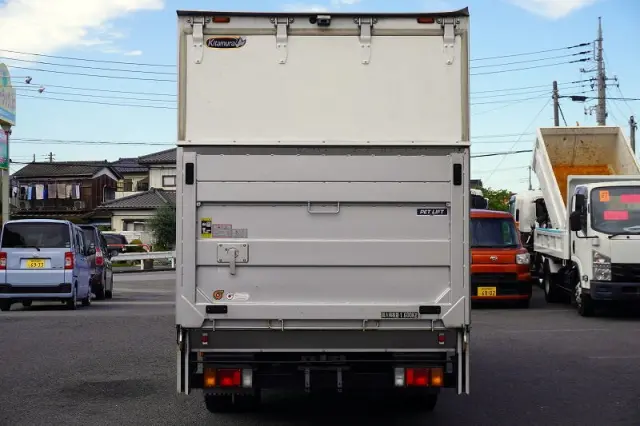 いすゞ エルフ TRG-NLR85AN(2WD)の写真4
