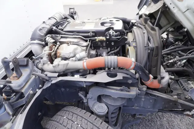 いすゞ エルフ TRG-NLR85AN(2WD)の写真16