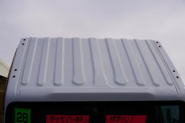 いすゞ エルフ TRG-NLR85AN(2WD)の写真17