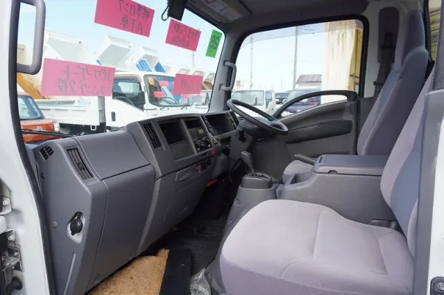 いすゞ エルフ TRG-NLR85AN(2WD)の写真38