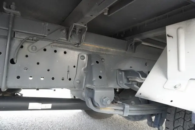 いすゞ エルフ TRG-NLR85AN(2WD)の写真12