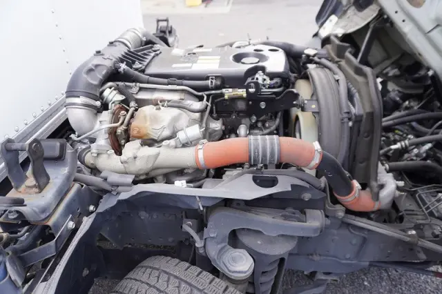 いすゞ エルフ TRG-NLR85AN(2WD)の写真16