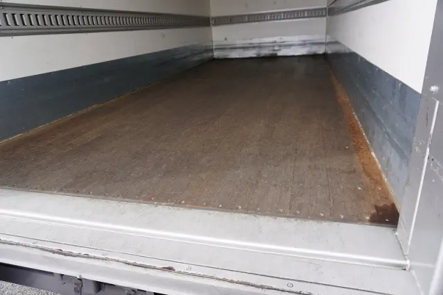 いすゞ エルフ TRG-NLR85AN(2WD)の写真21