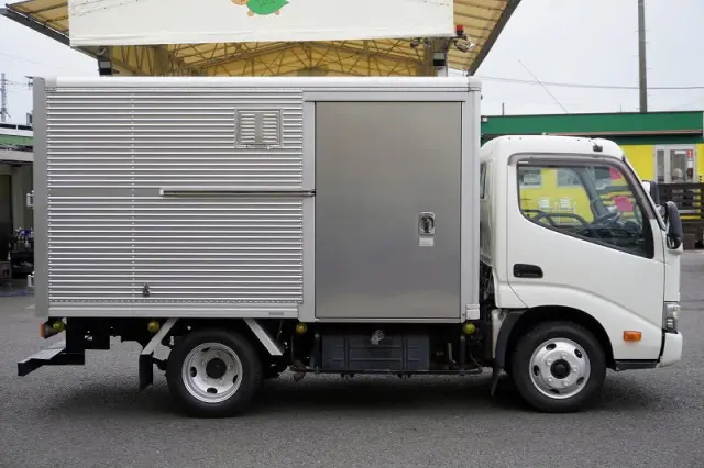 トヨタ ダイナ TKG-XZU605(2WD)の写真5