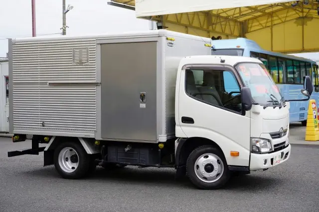 トヨタ ダイナ TKG-XZU605(2WD)の写真6