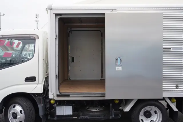 トヨタ ダイナ TKG-XZU605(2WD)の写真17