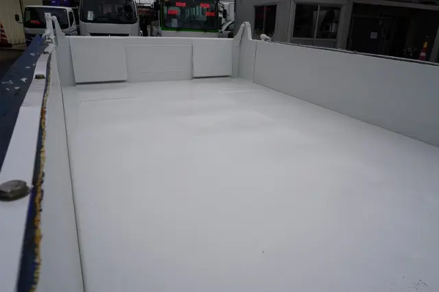 いすゞ エルフ TPG-NKR85AN(2WD)の写真25