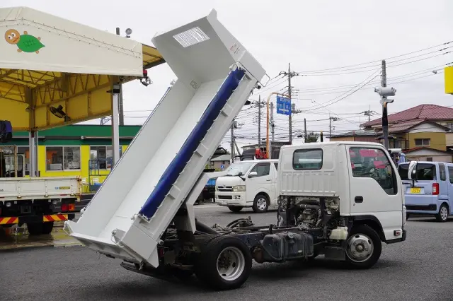 いすゞ エルフ TPG-NKR85AN(2WD)の写真27