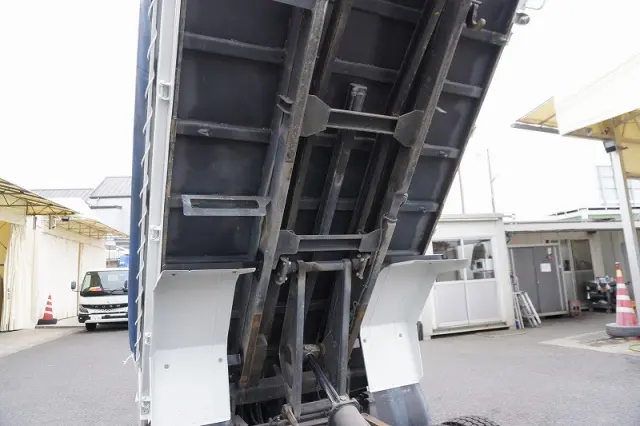 いすゞ エルフ TPG-NKR85AN(2WD)の写真29