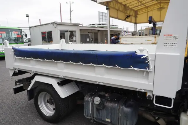 いすゞ エルフ TPG-NKR85AN(2WD)の写真30