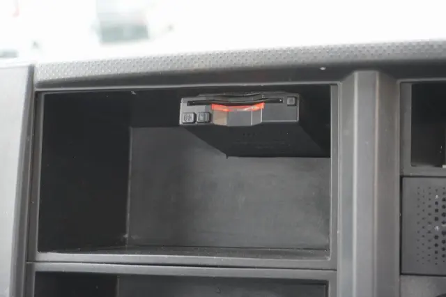 いすゞ エルフ TPG-NKR85AN(2WD)の写真35