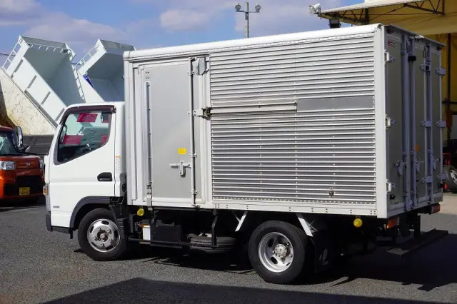 三菱 キャンター TPG-FBA20(2WD)の写真7