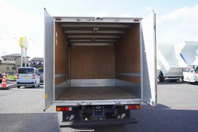 三菱 キャンター TPG-FBA20(2WD)の写真23